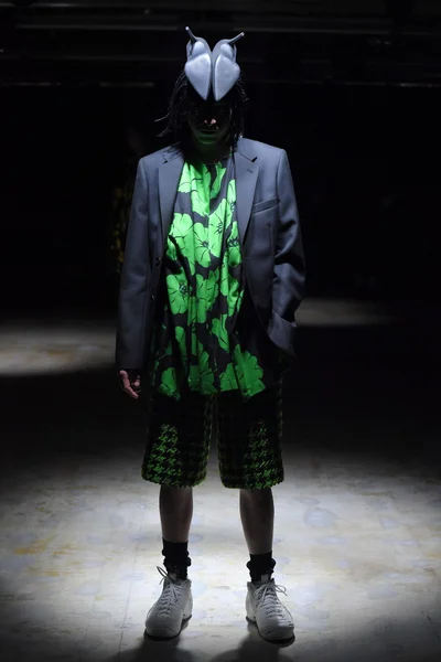 Look 13